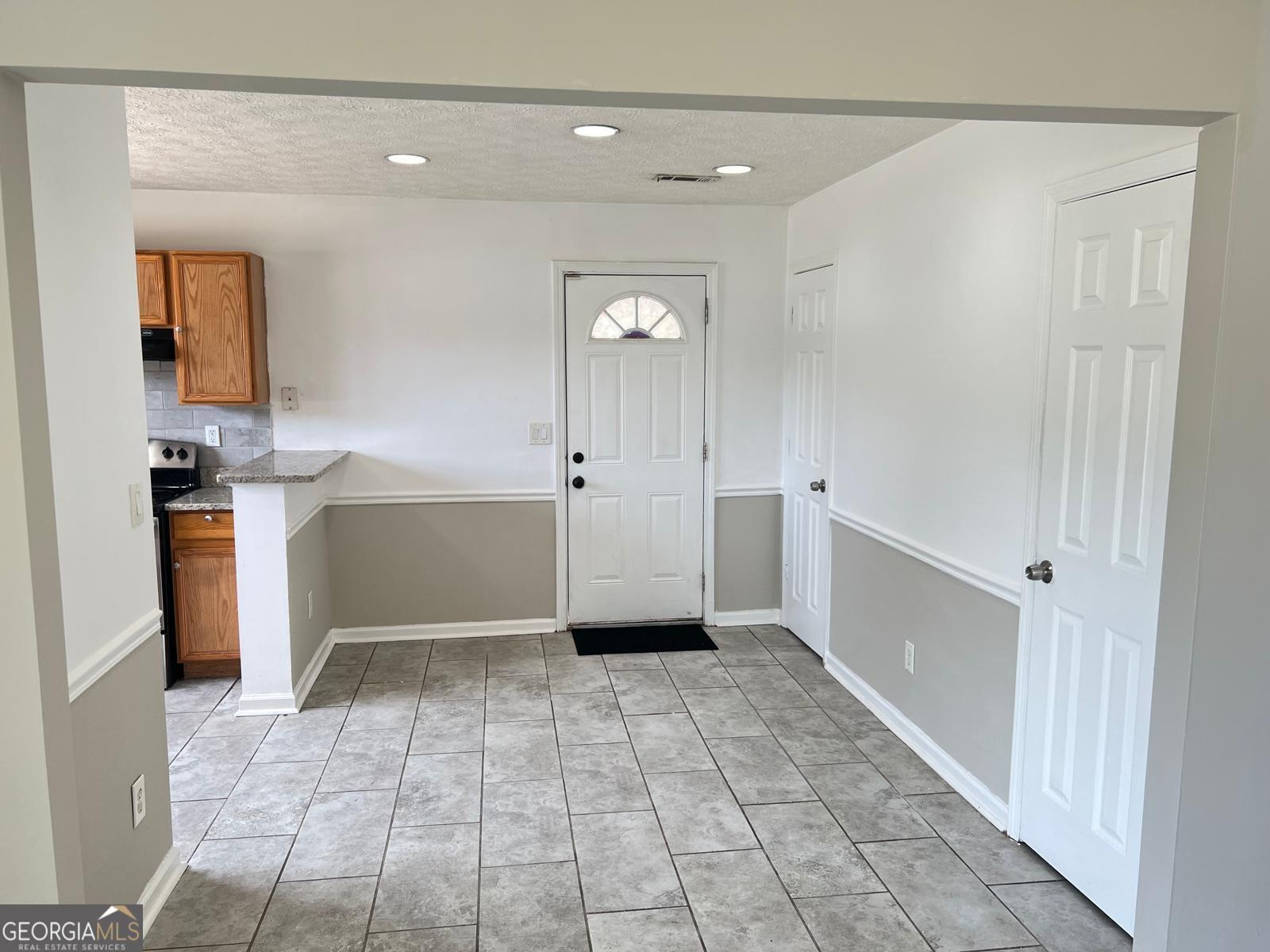 686 Morrow Road Forest Park, GA 30297 - Photo 8 of 19