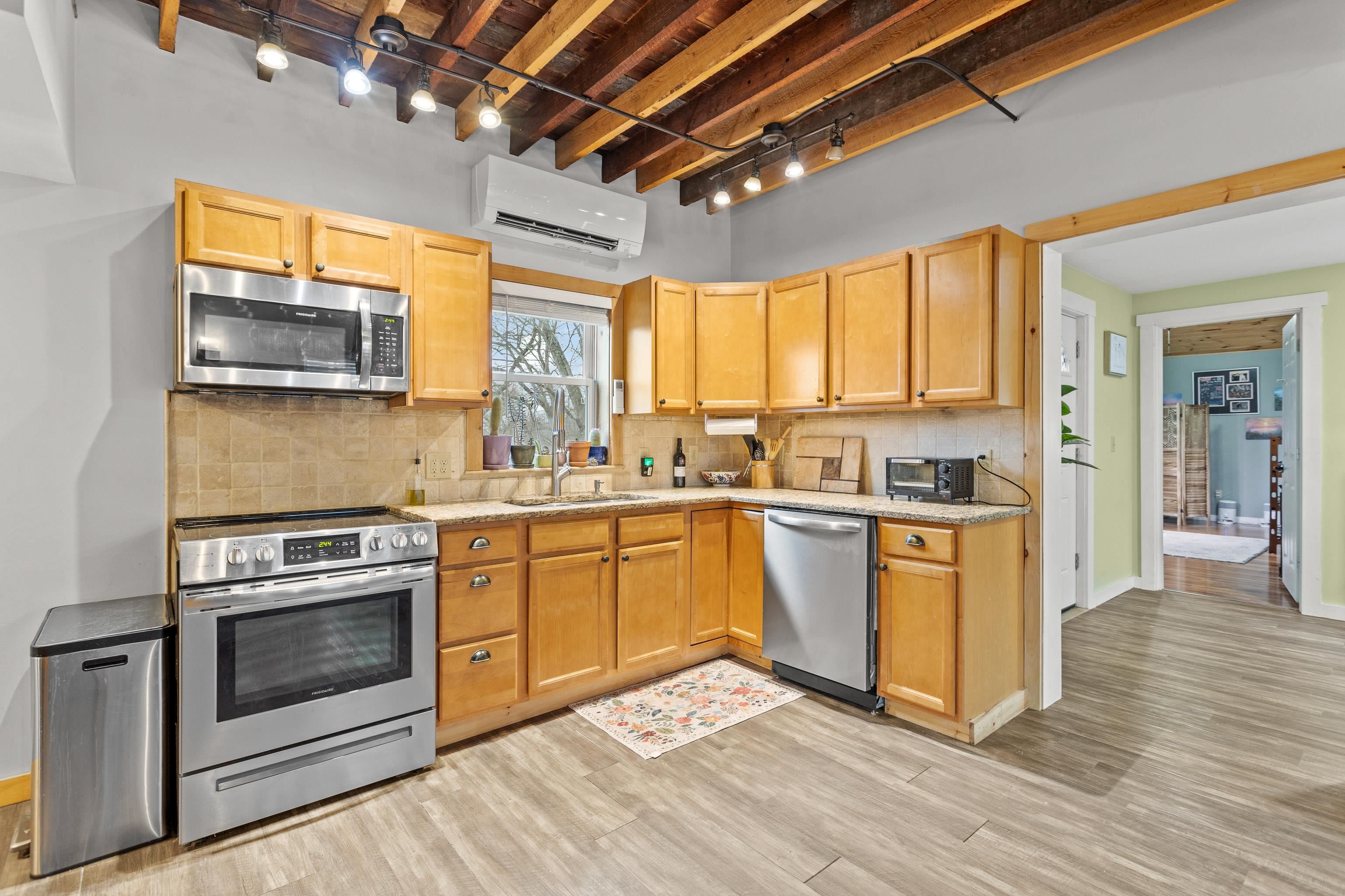 142 Broadway, Unit 3 Dover, NH 03820 - Photo 3 of 43