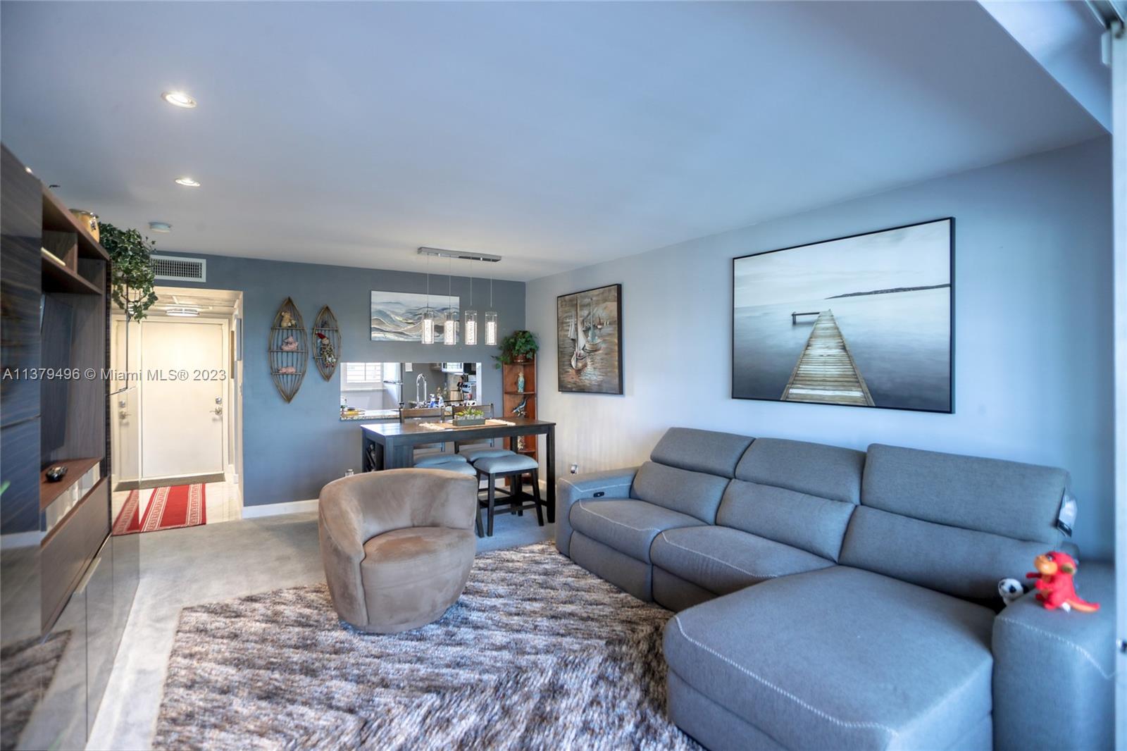 8856 West McNab Road, Unit 303 Tamarac, FL 33321 - Photo 7 of 21 Gallery Image 7