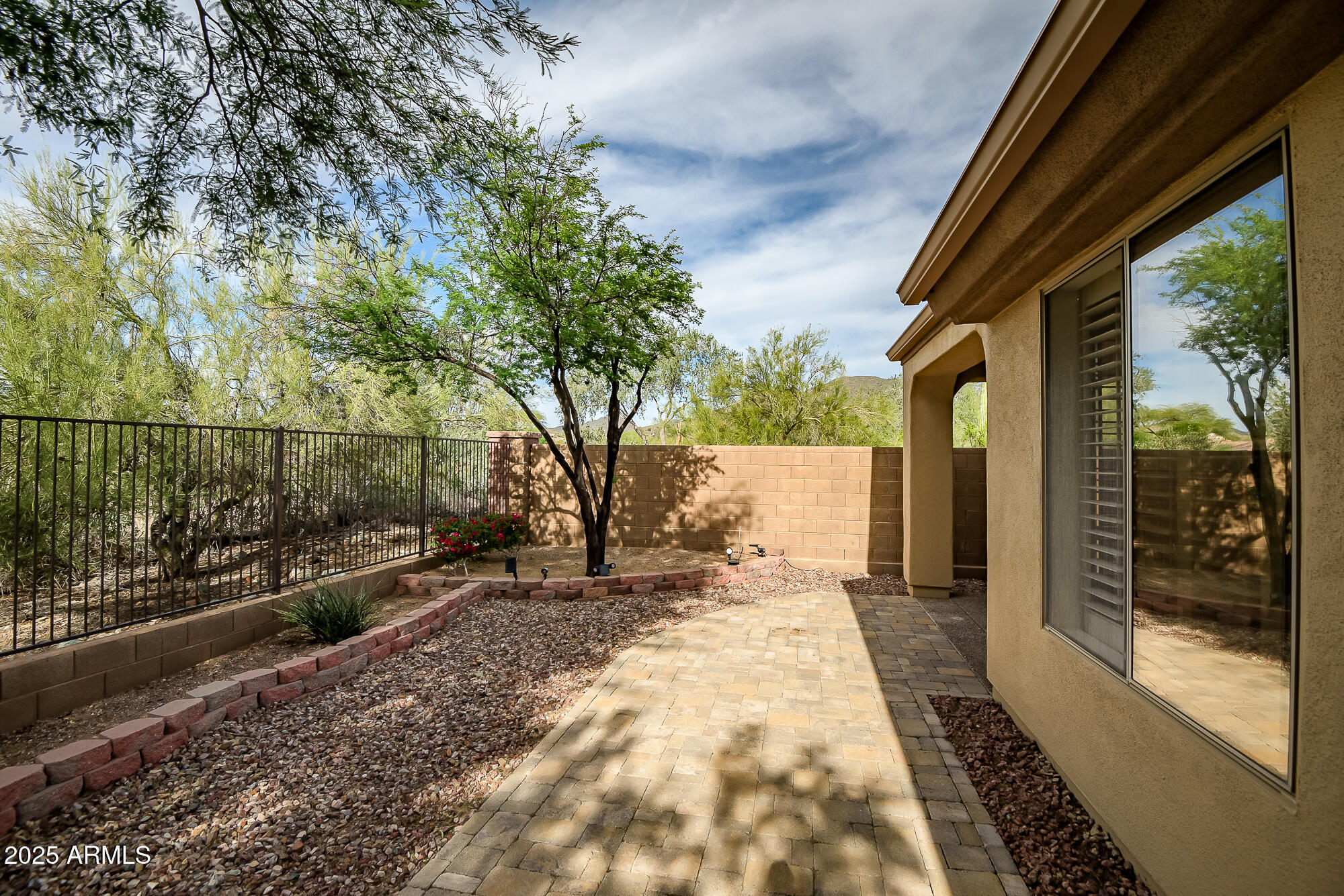 41628 North Cedar Chase Road Anthem, AZ 85086 - Photo 36 of 36 a view of a yard with wooden fence