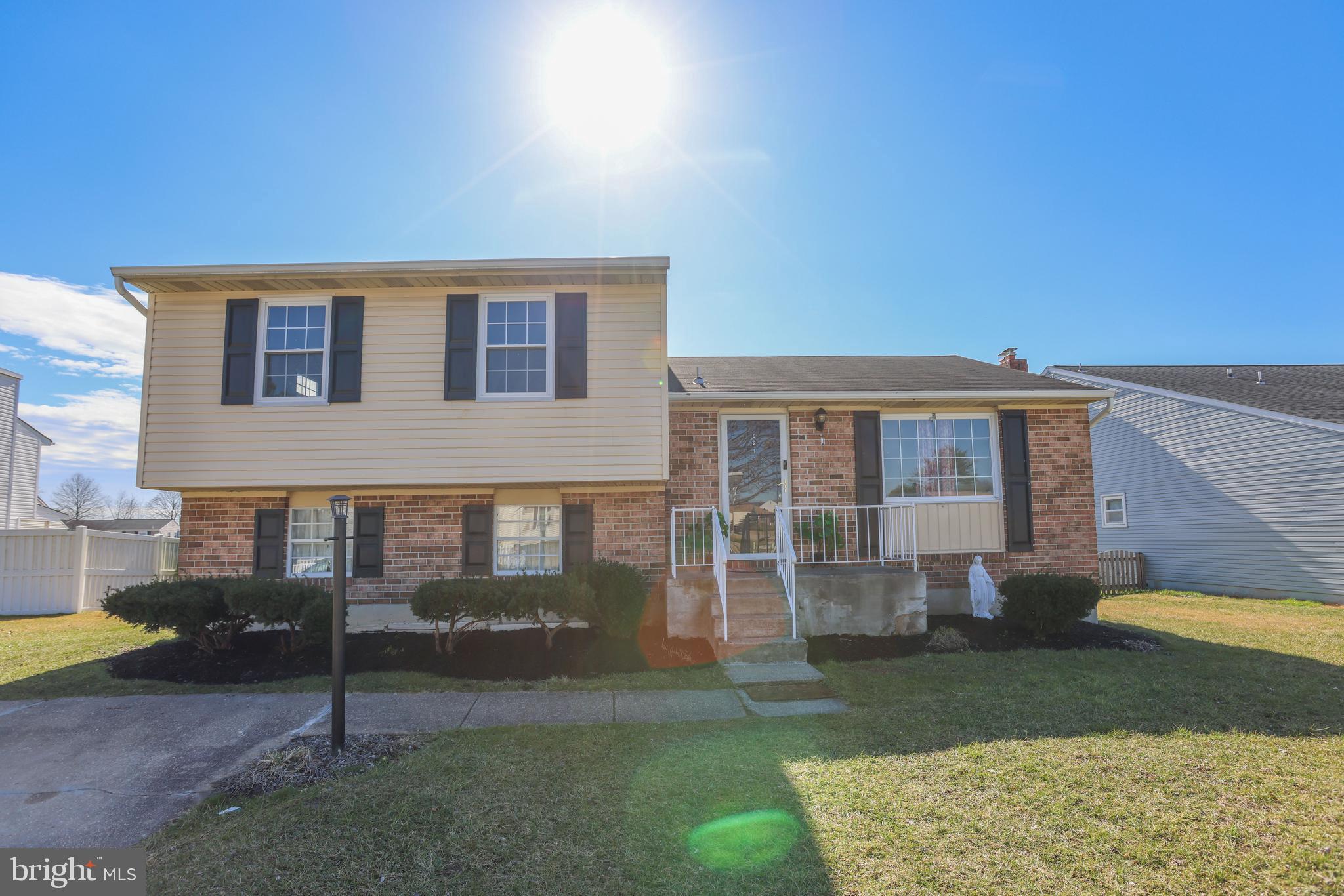 9211 Bowline Road Baltimore, MD 21236 - Photo 3 of 24