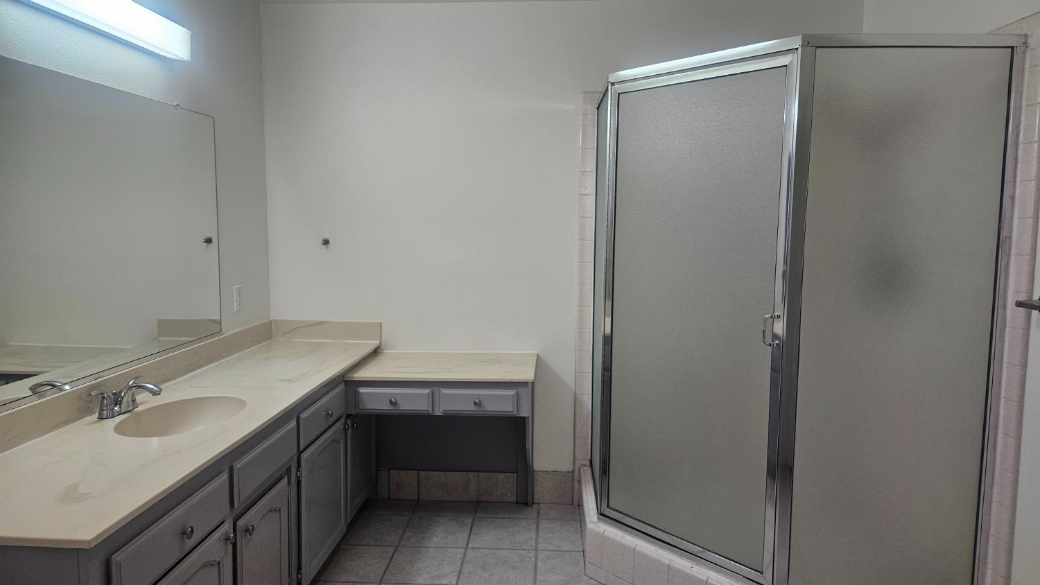 3216 Renn Avenue Clovis, CA 93611 - Photo 18 of 25 Gallery Image 18