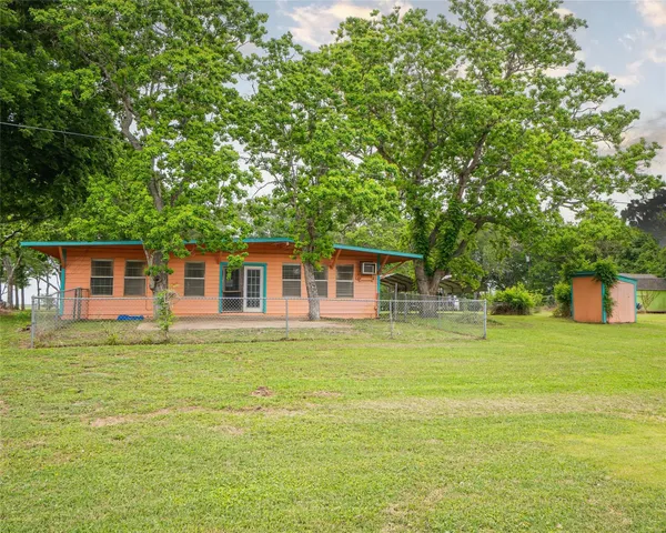 $285,000 | 357 County Road 296, Sargent, TX 77414
