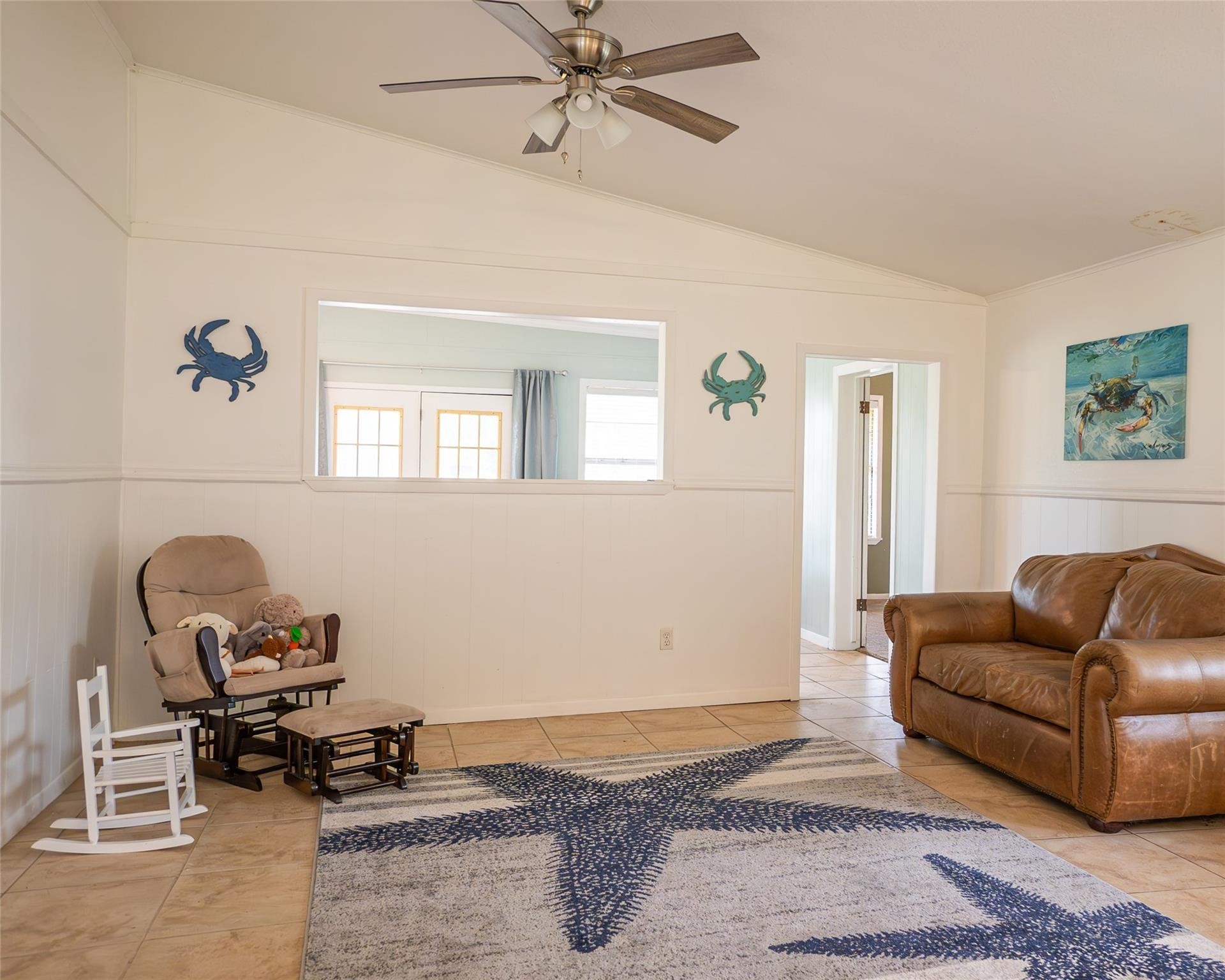 357 County Road 296 Sargent, TX 77414 - Photo 10 of 22 a living room with furniture and a window