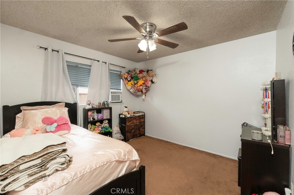 8841 California Riverside, CA 92503 - Photo 11 of 25