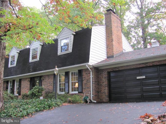 7109 Devonshire Road Alexandria, VA 22307 - Photo 1 of 17 Exterior (Main)