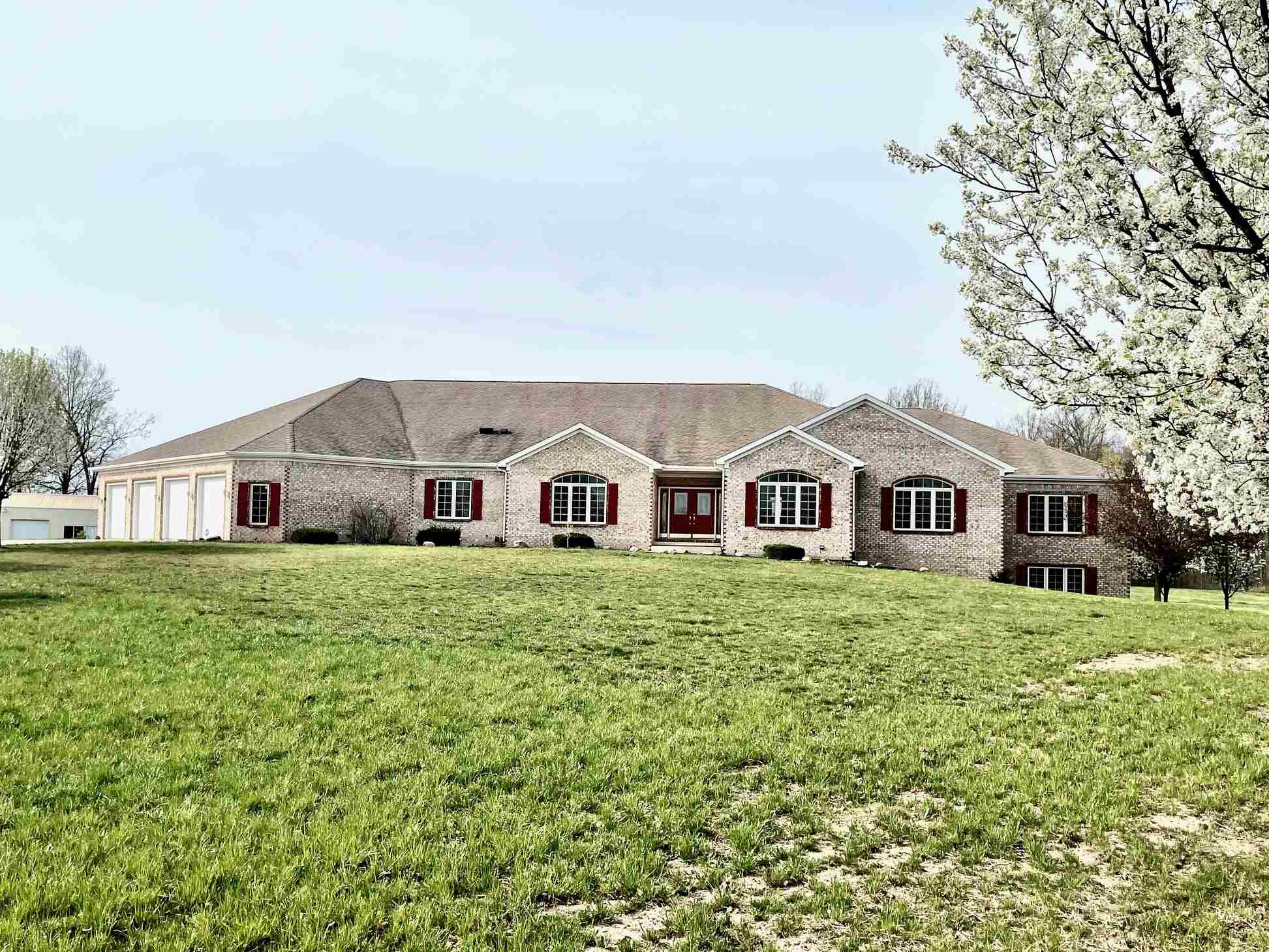 6004 Hollopeter Road Leo, IN 46765 - Photo 1 of 36 Gallery Image 1