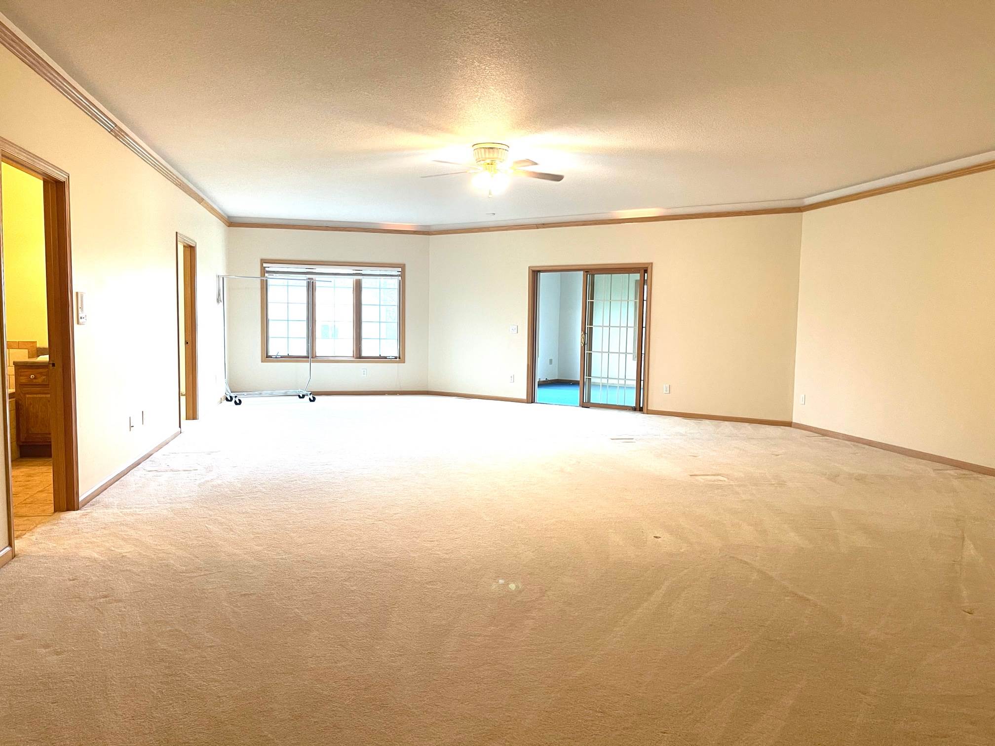 6004 Hollopeter Road Leo, IN 46765 - Photo 14 of 36 Gallery Image 14