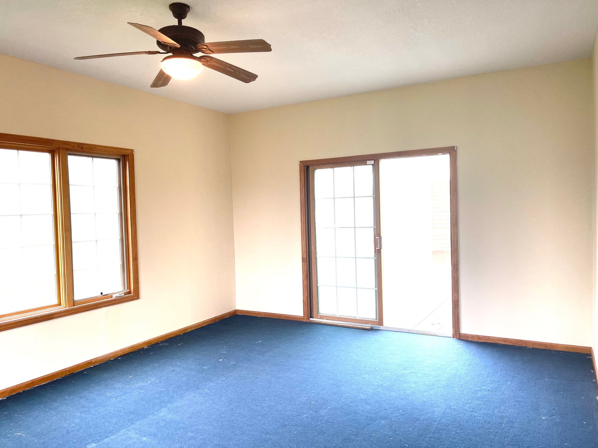 6004 Hollopeter Road Leo, IN 46765 - Photo 15 of 36 Gallery Image 15