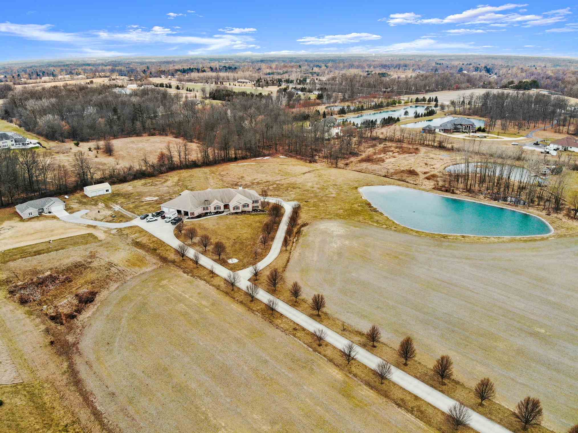 6004 Hollopeter Road Leo, IN 46765 - Photo 3 of 36 Gallery Image 3