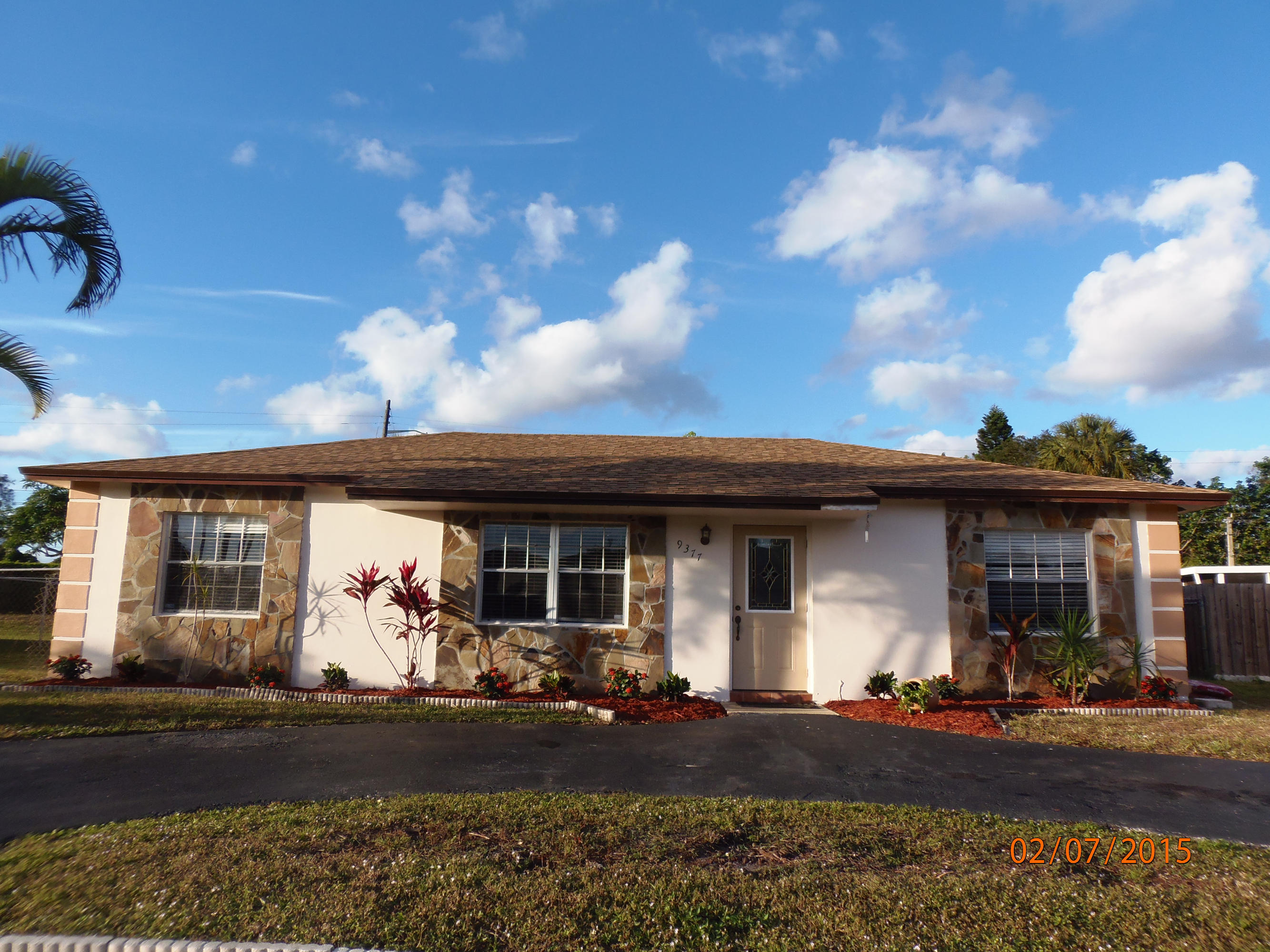 9377 Southampton Place Boca Raton, FL 33434 - Photo 2 of 42 3