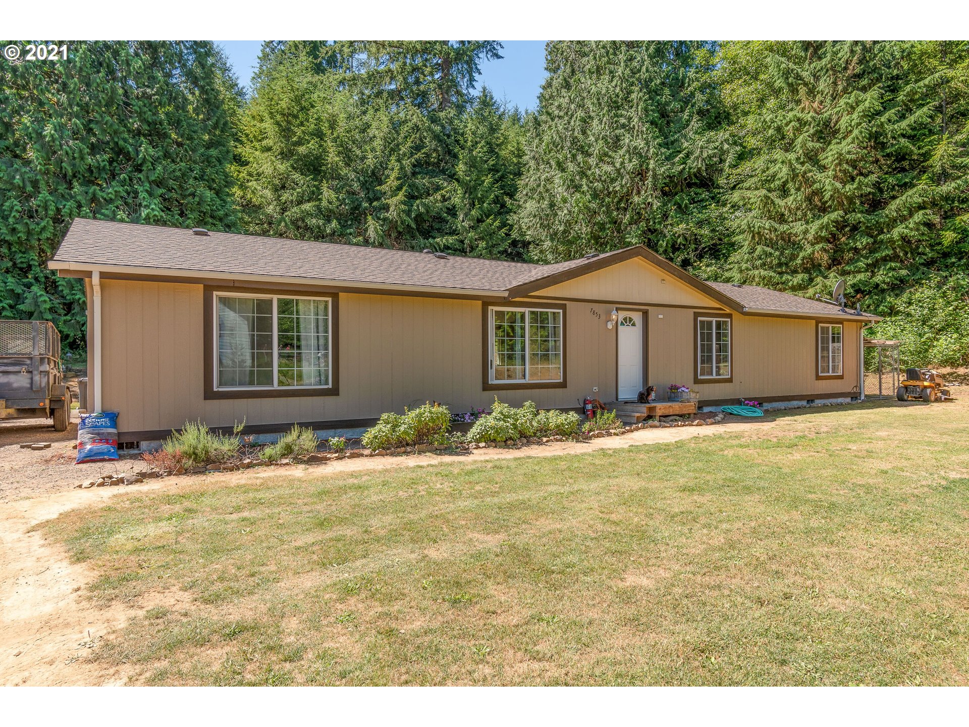 7853 Lewis River Road Ariel, WA 98603 - Photo 2 of 32 Gallery Image 2