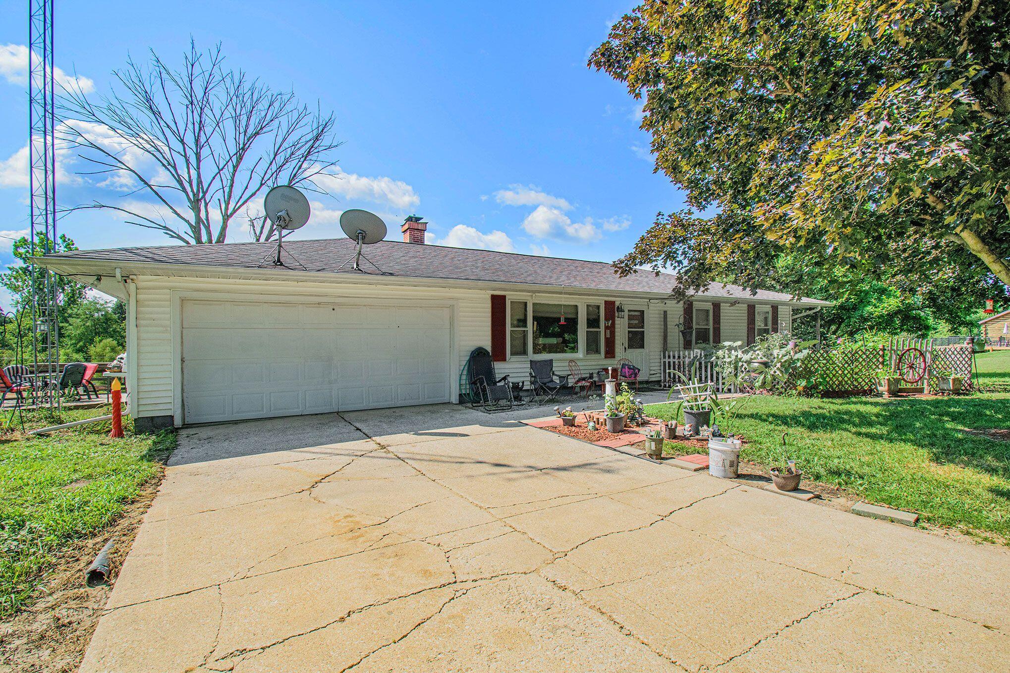 2464 Hand Rd