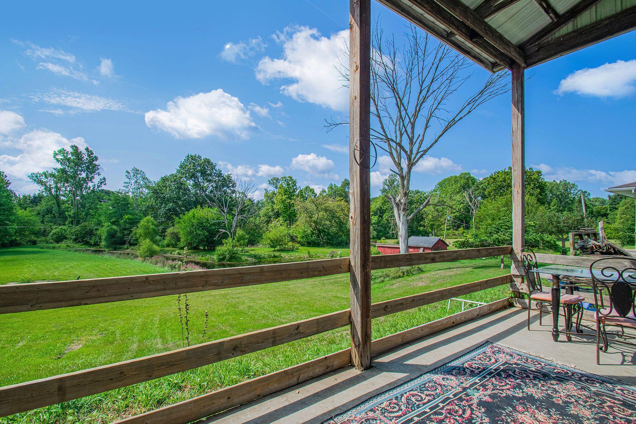 2464 Hand Rd view