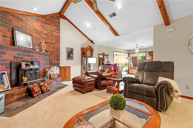 $825,000 | 1887 Northwest Mill Creek Drive, Hamilton, MO 64644