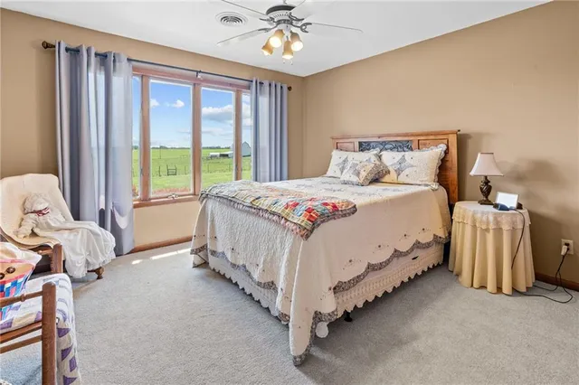 $825,000 | 1887 Northwest Mill Creek Drive, Hamilton, MO 64644