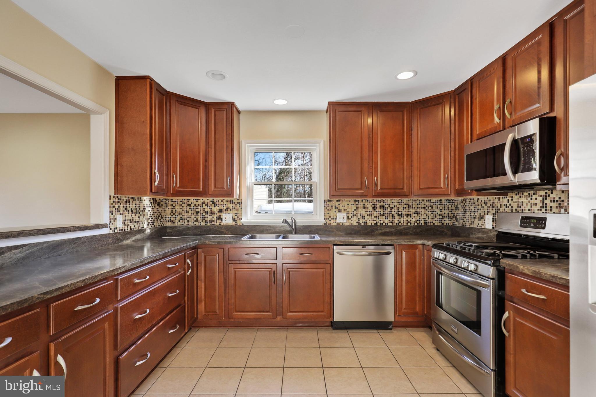 6800 Barton Road Hyattsville, MD 20784 - Photo 4 of 42 Gallery Image 4