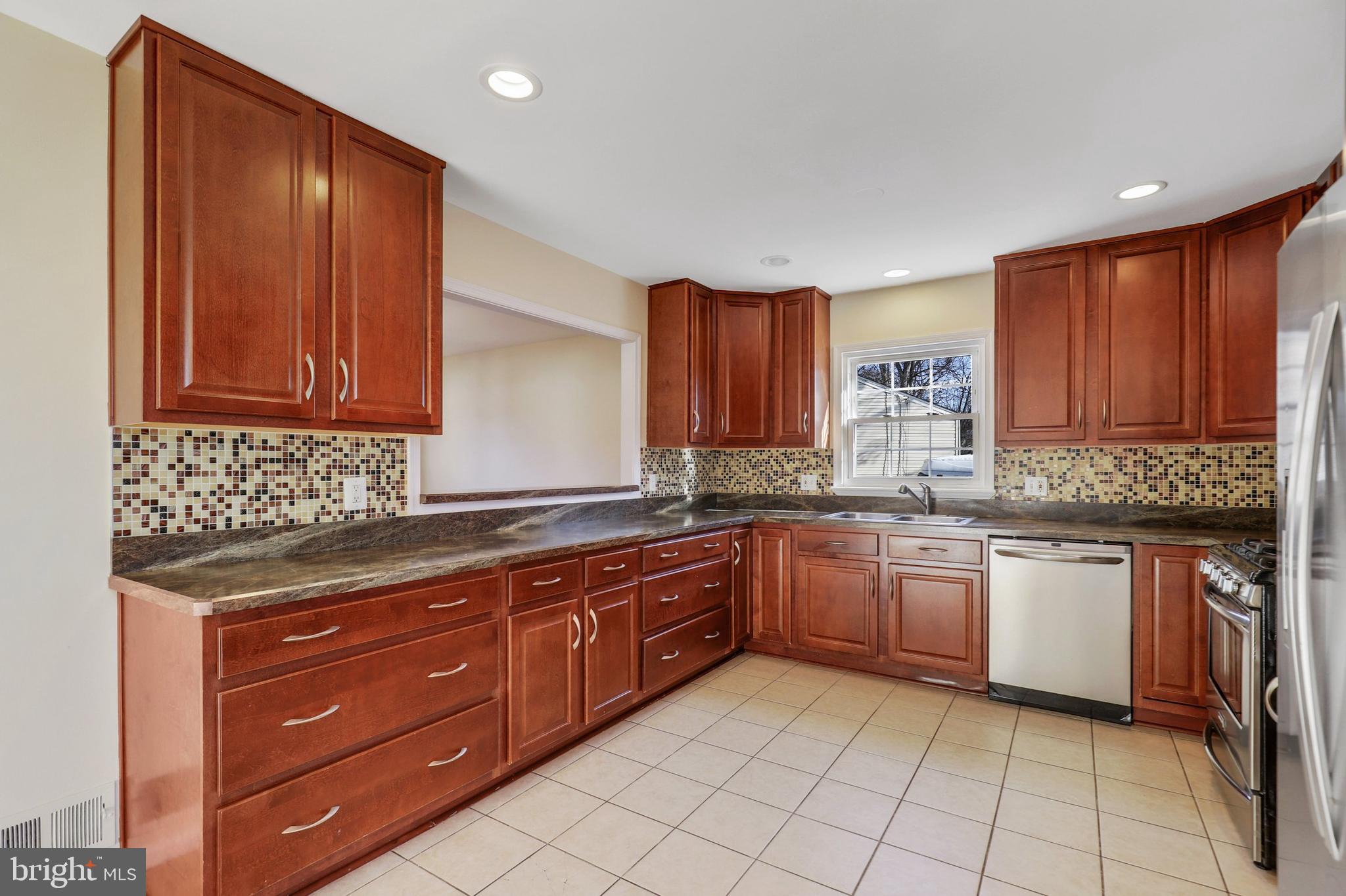 6800 Barton Road Hyattsville, MD 20784 - Photo 5 of 42 Gallery Image 5
