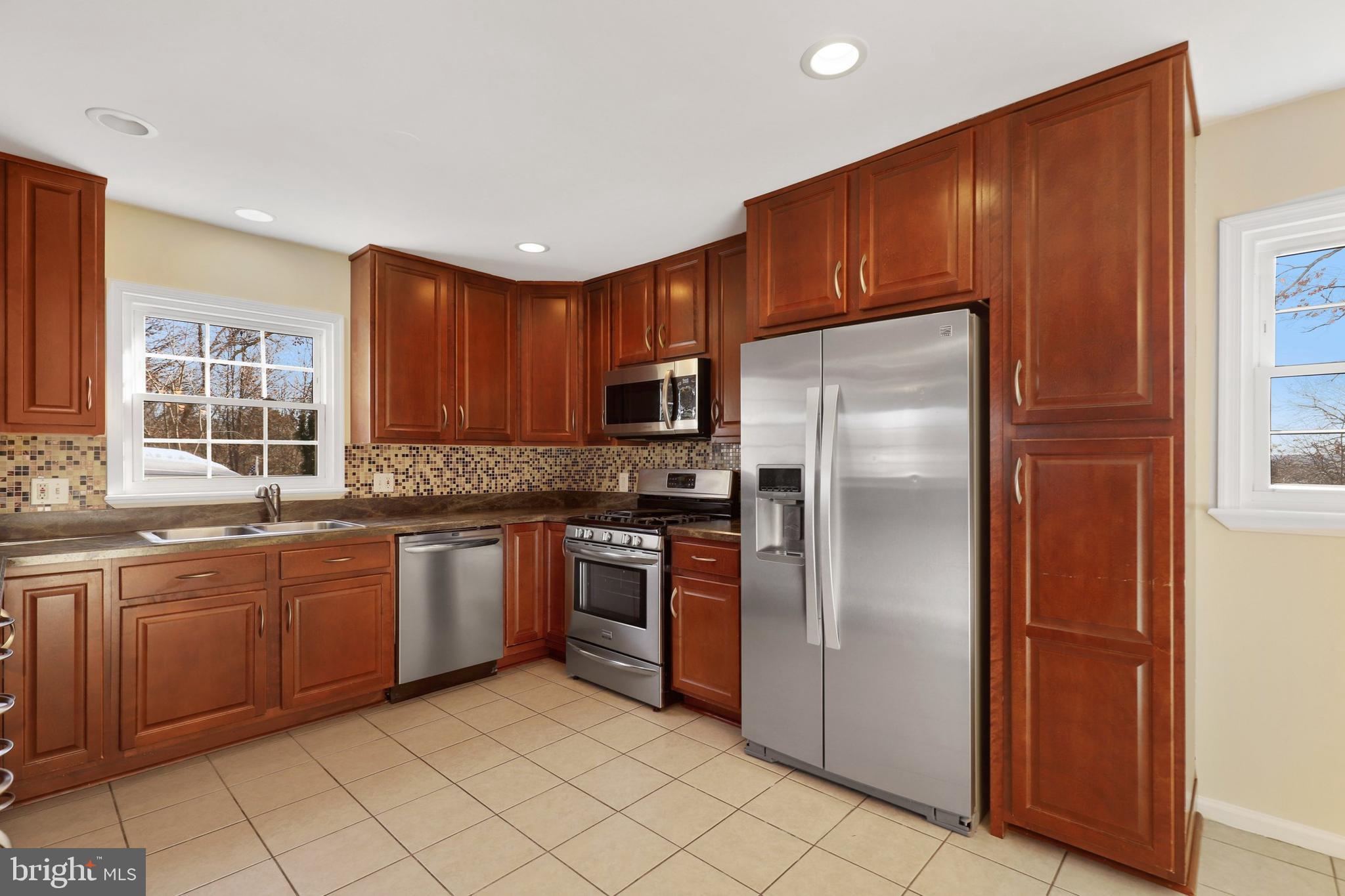 6800 Barton Road Hyattsville, MD 20784 - Photo 6 of 42 Gallery Image 6