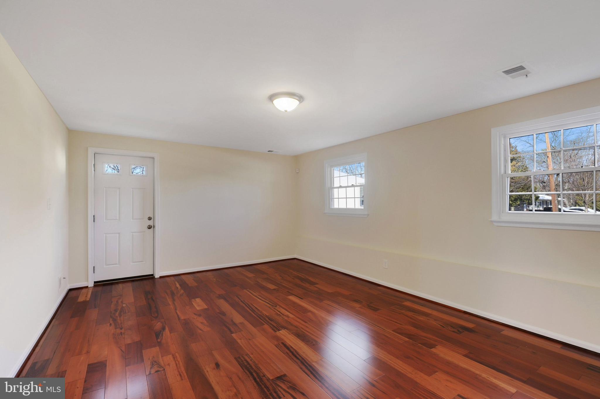 6800 Barton Road Hyattsville, MD 20784 - Photo 7 of 42 Gallery Image 7