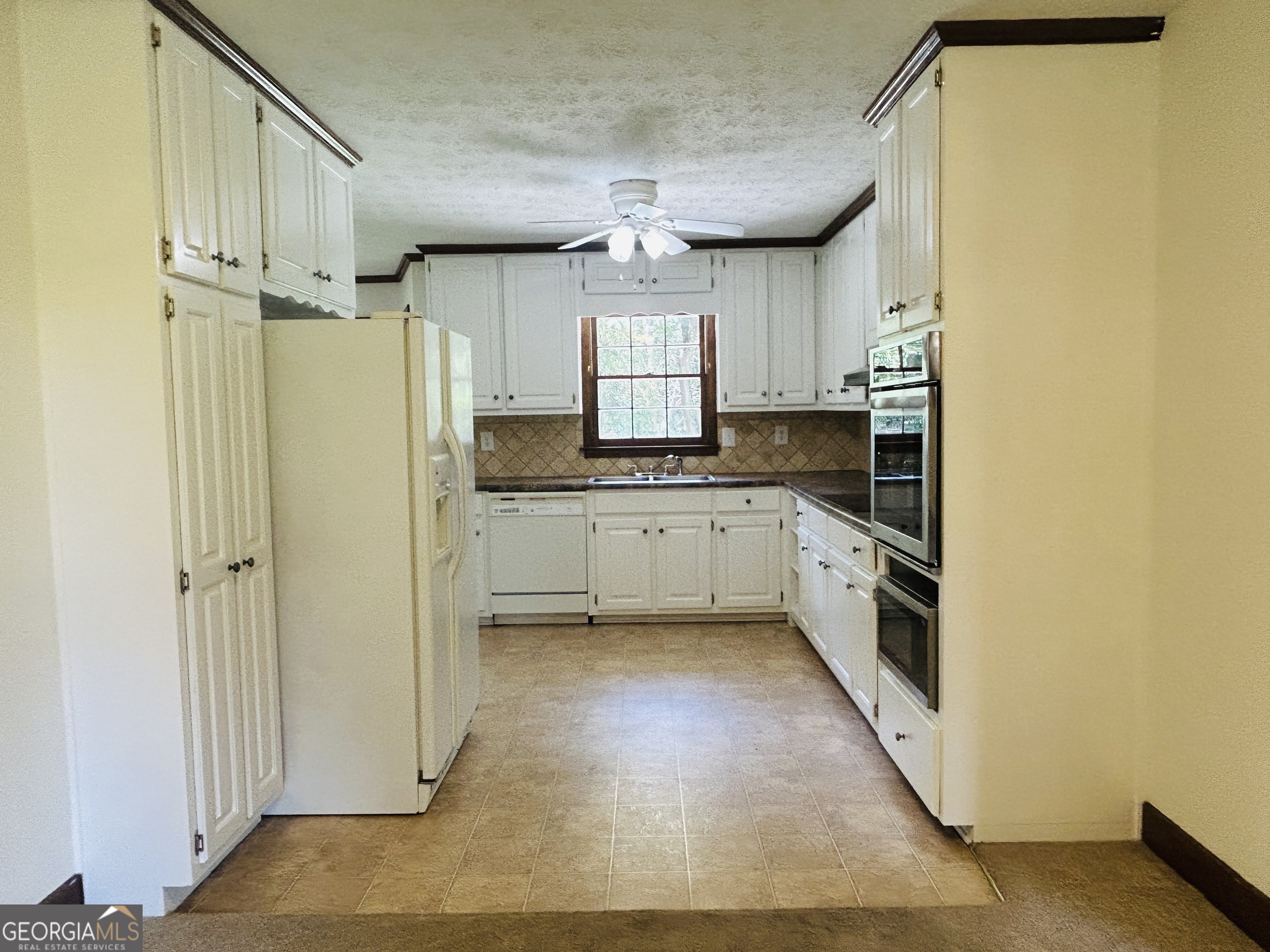 5433 Wydella Road Southwest Lilburn, GA 30047 - Photo 12 of 34 Gallery Image 12