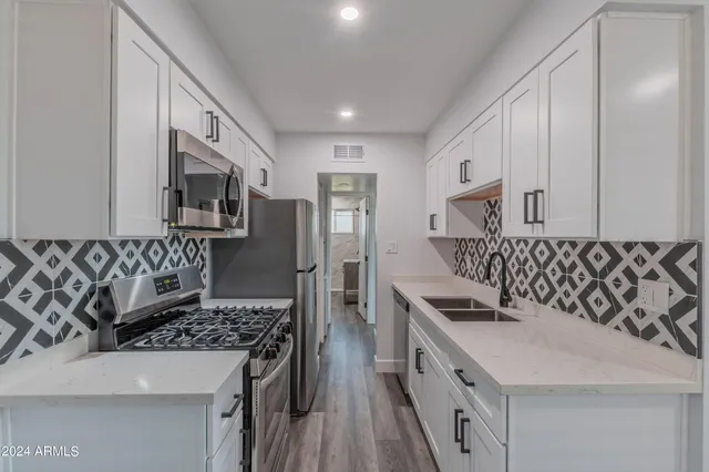 $950,000 | 6215 North 14th Street, Phoenix, AZ 85014