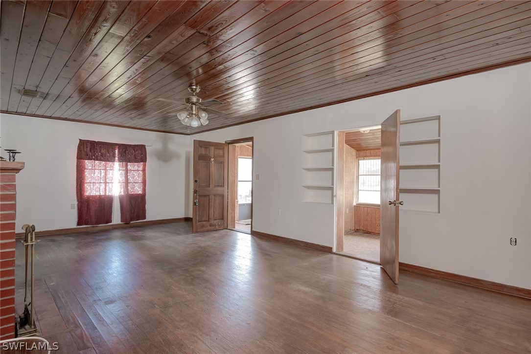 8010 Riverside Drive Punta Gorda, FL 33982 - Photo 8 of 35 Gallery Image 8