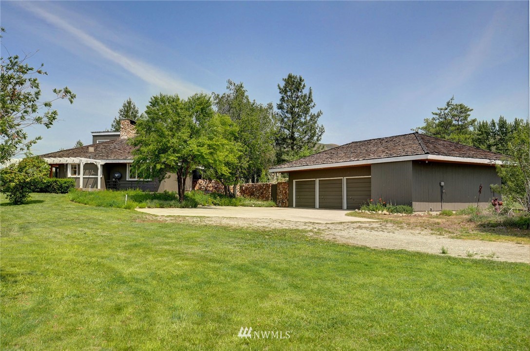 12 Lewisia Road Winthrop, WA 98862 - Photo 2 of 25 Gallery Image 2