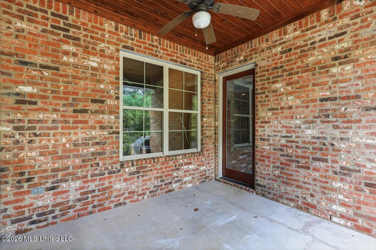 222 Legacy Drive Brandon, MS 39042 - Photo 39 of 48 Covered Patio