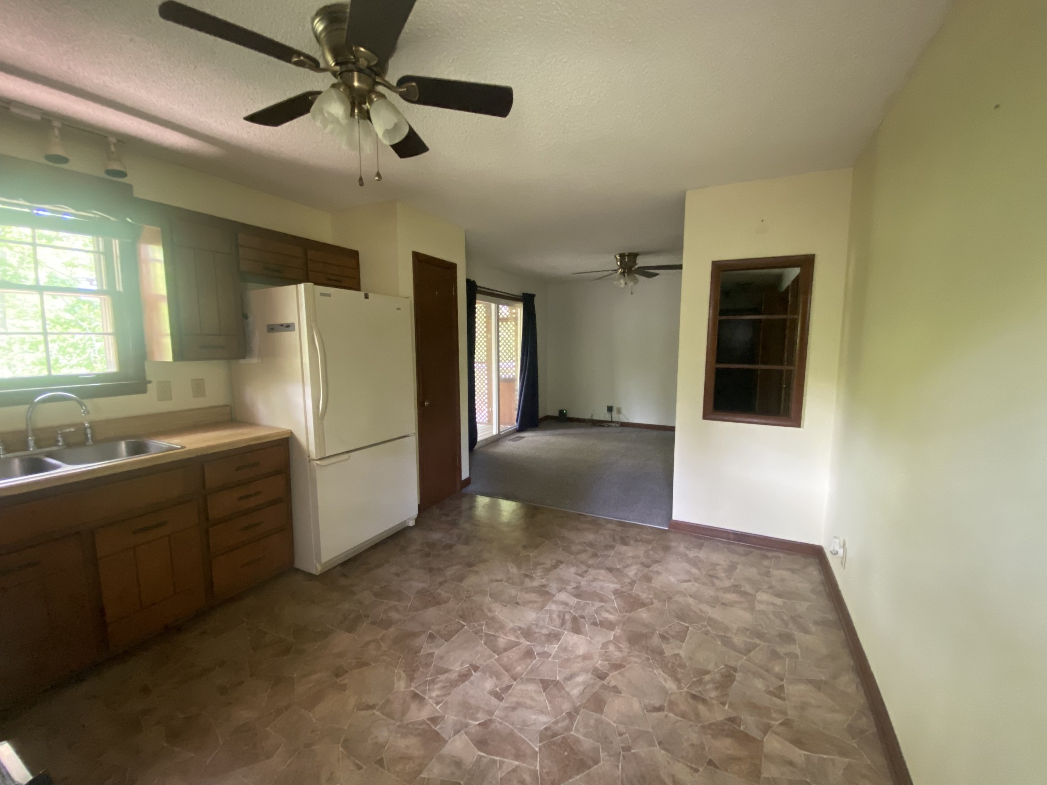 2874 Distillery Road Greenbrier, TN 37073 - Photo 5 of 26