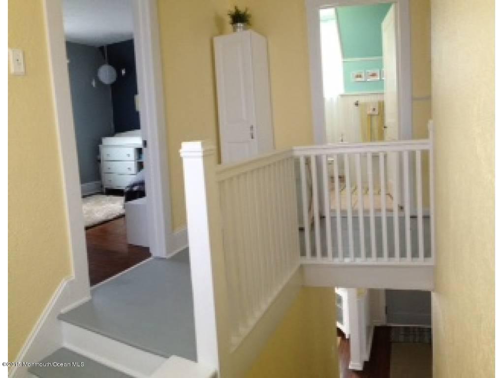 1516 Dorset Dock Road Point Pleasant, NJ 08742 - Photo 16 of 36 16-2nd Floor Hallway