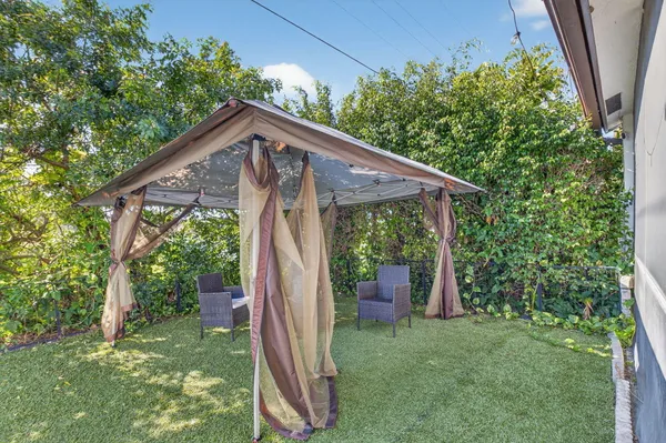 $3,500 | 9074 Chatsworth Cascades Circle, Boca Raton, FL 33434