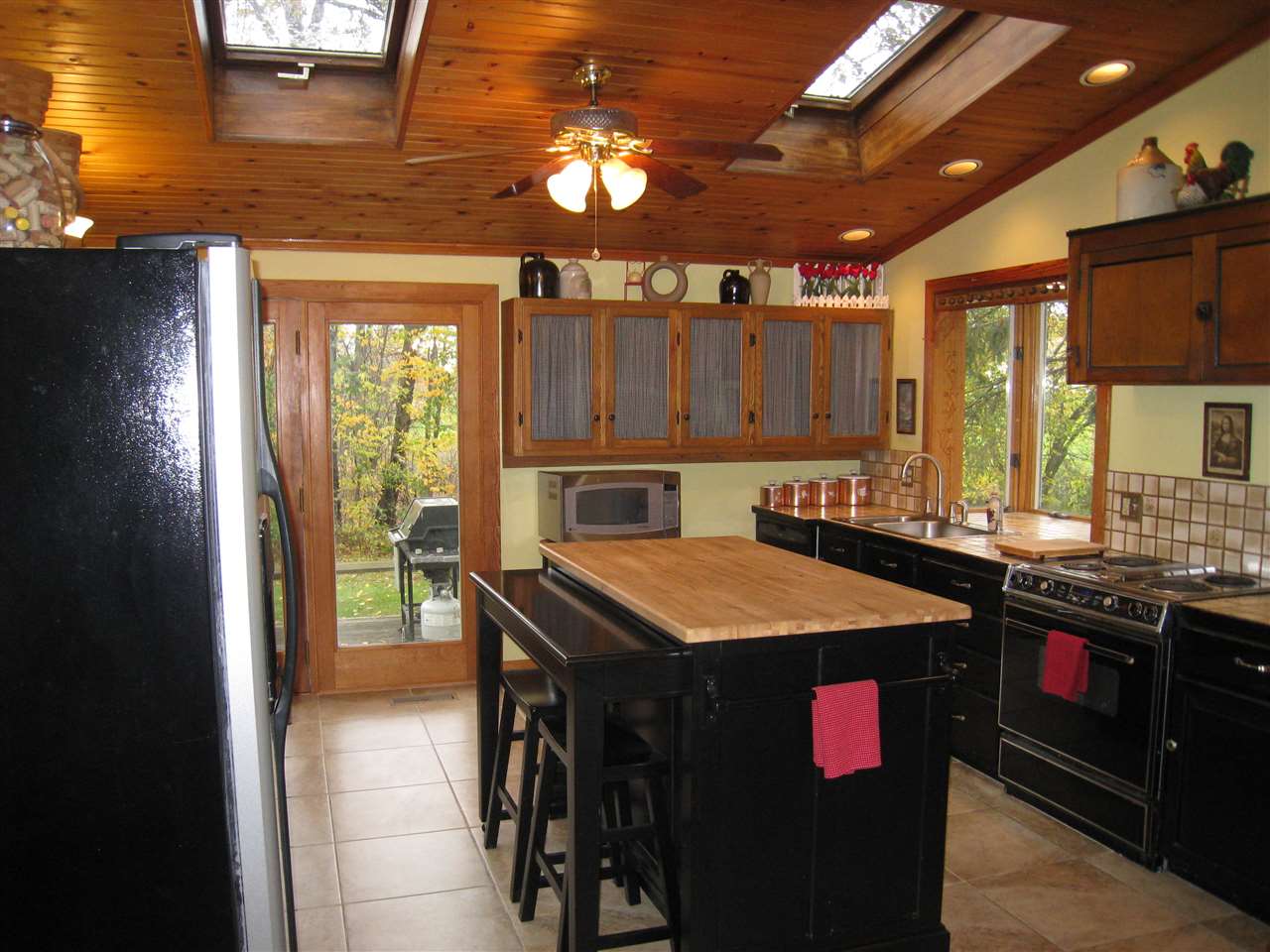 2015 Southwest Fox Lake Road Angola, IN 46703 - Photo 11 of 33