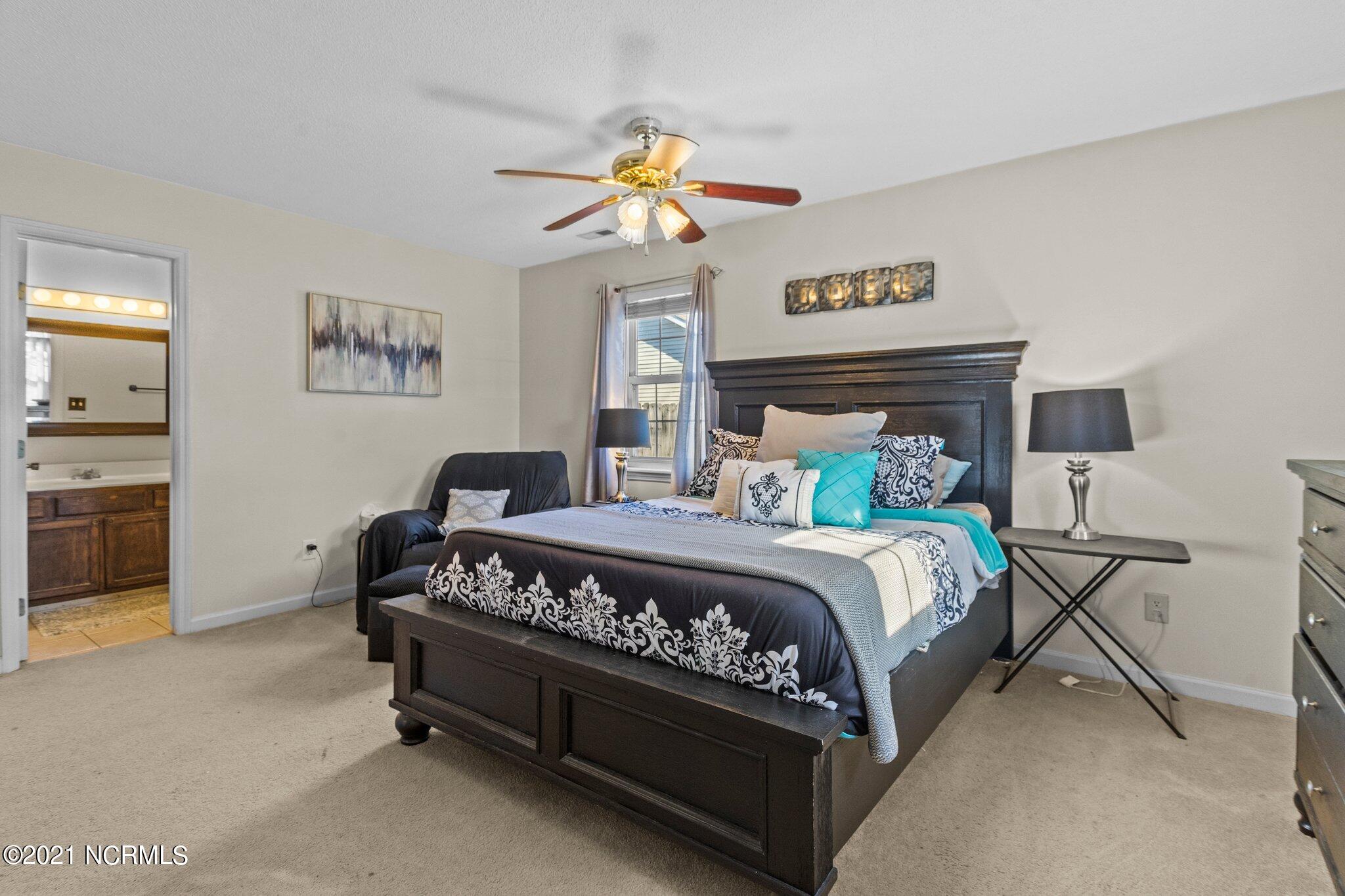 318 Running Road Jacksonville, NC 28546 - Photo 15 of 40 32-web-or-mls-DSC05361