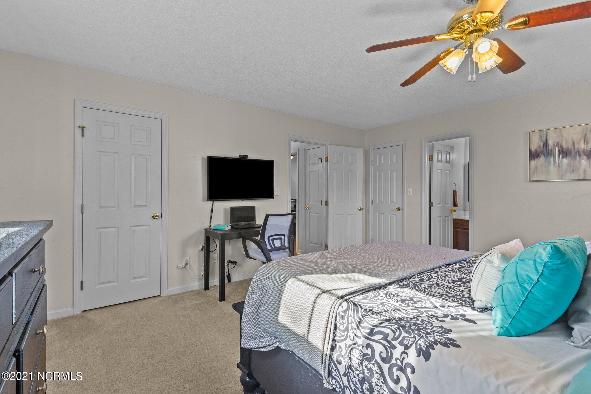 318 Running Road Jacksonville, NC 28546 - Photo 18 of 40 35-web-or-mls-DSC05379