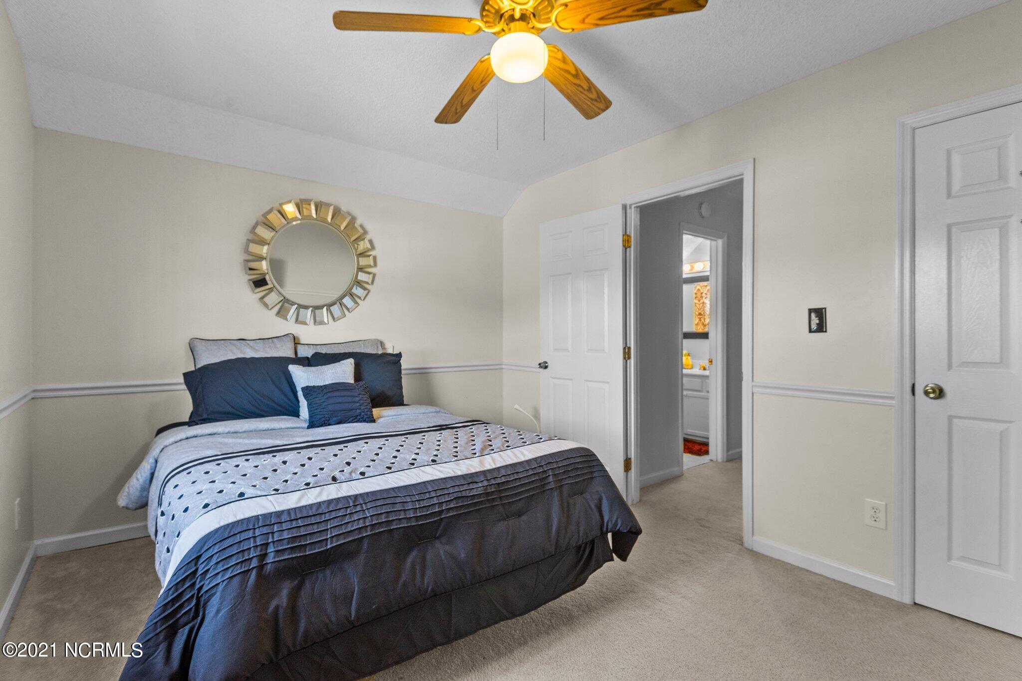 318 Running Road Jacksonville, NC 28546 - Photo 20 of 40 39-web-or-mls-DSC05409