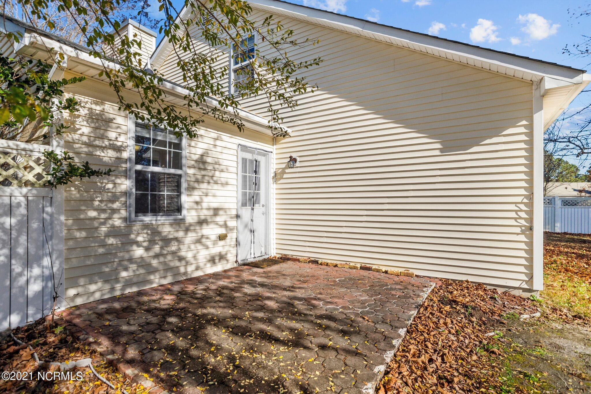 318 Running Road Jacksonville, NC 28546 - Photo 32 of 40 14-web-or-mls-DSC05263