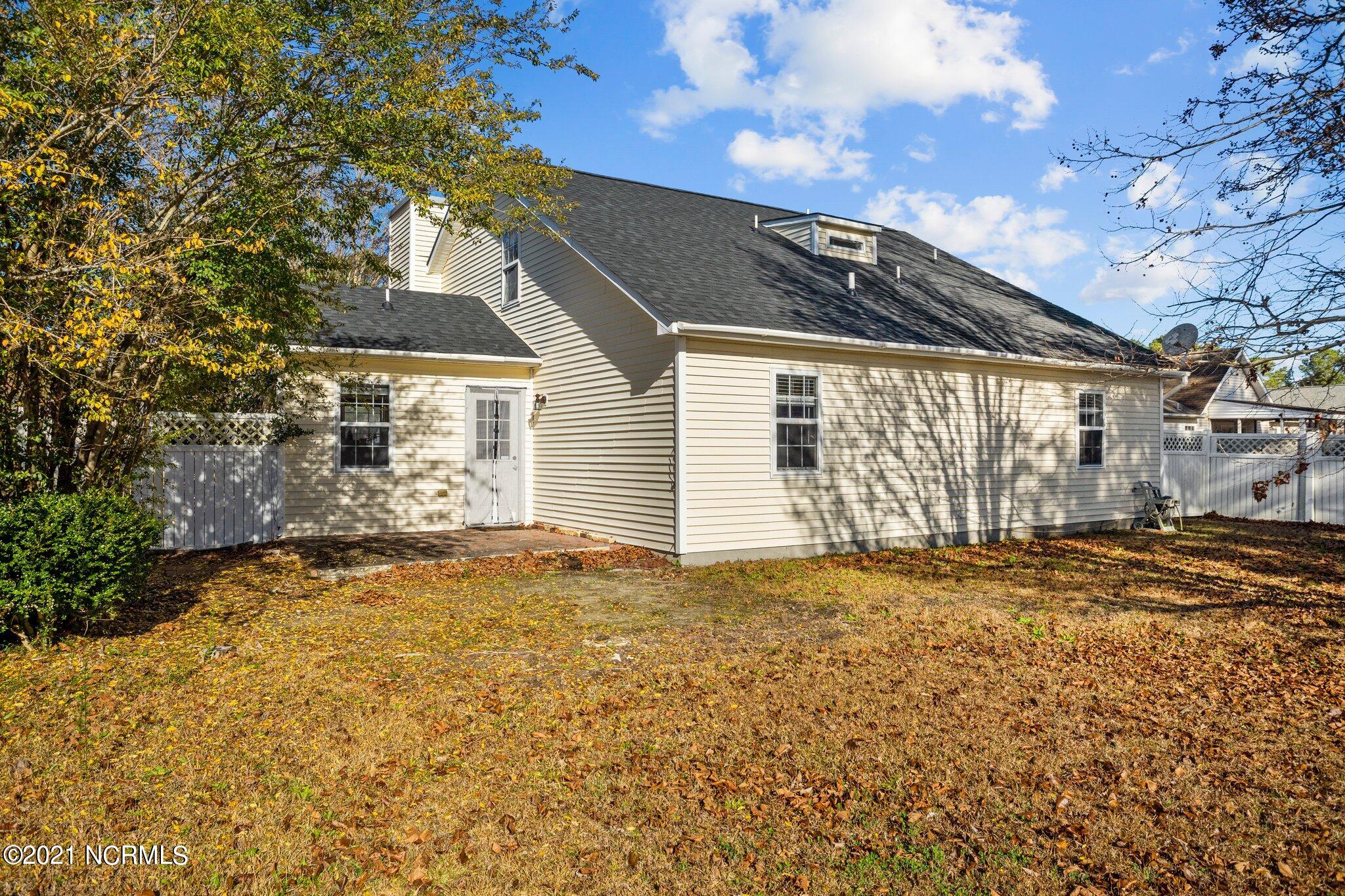 318 Running Road Jacksonville, NC 28546 - Photo 33 of 40 15-web-or-mls-DSC05265