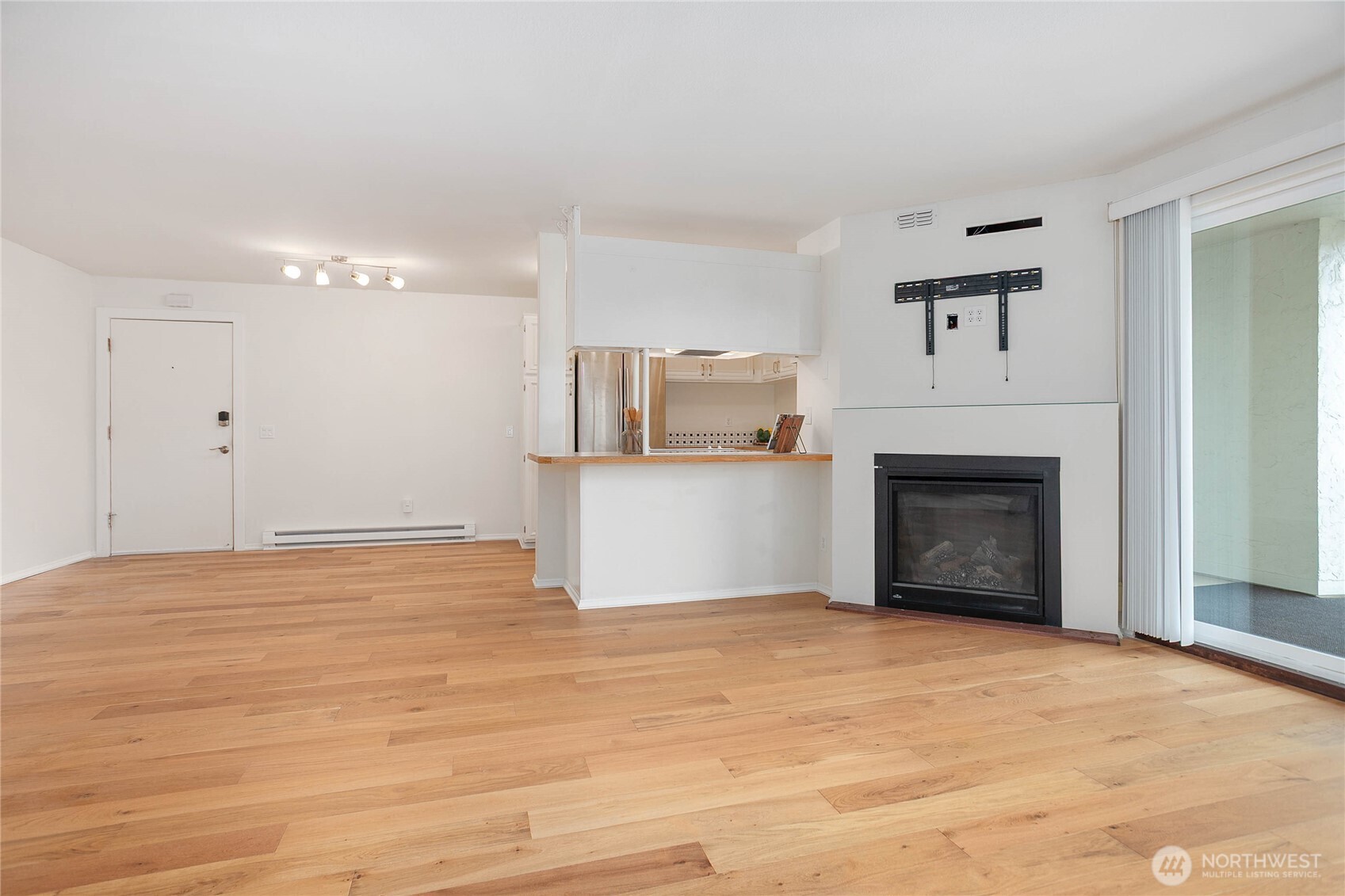 1014 11th Street, Unit 103 Bellingham, WA 98225 - Photo 12 of 31