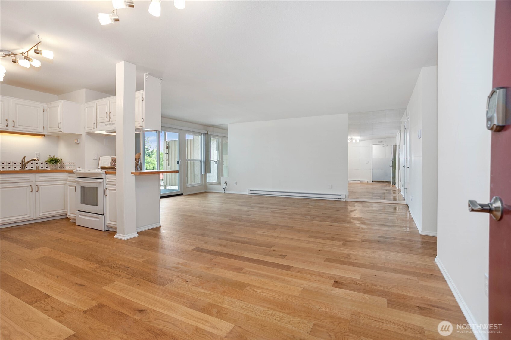 1014 11th Street, Unit 103 Bellingham, WA 98225 - Photo 7 of 31