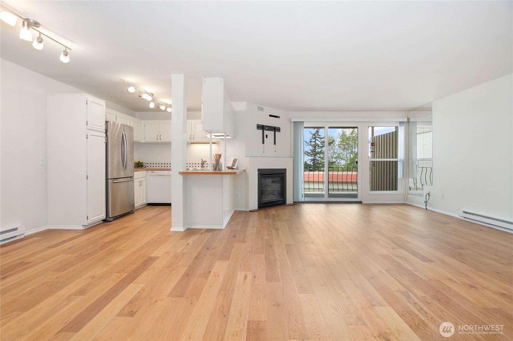 1014 11th Street, Unit 103 Bellingham, WA 98225 - Photo 9 of 31