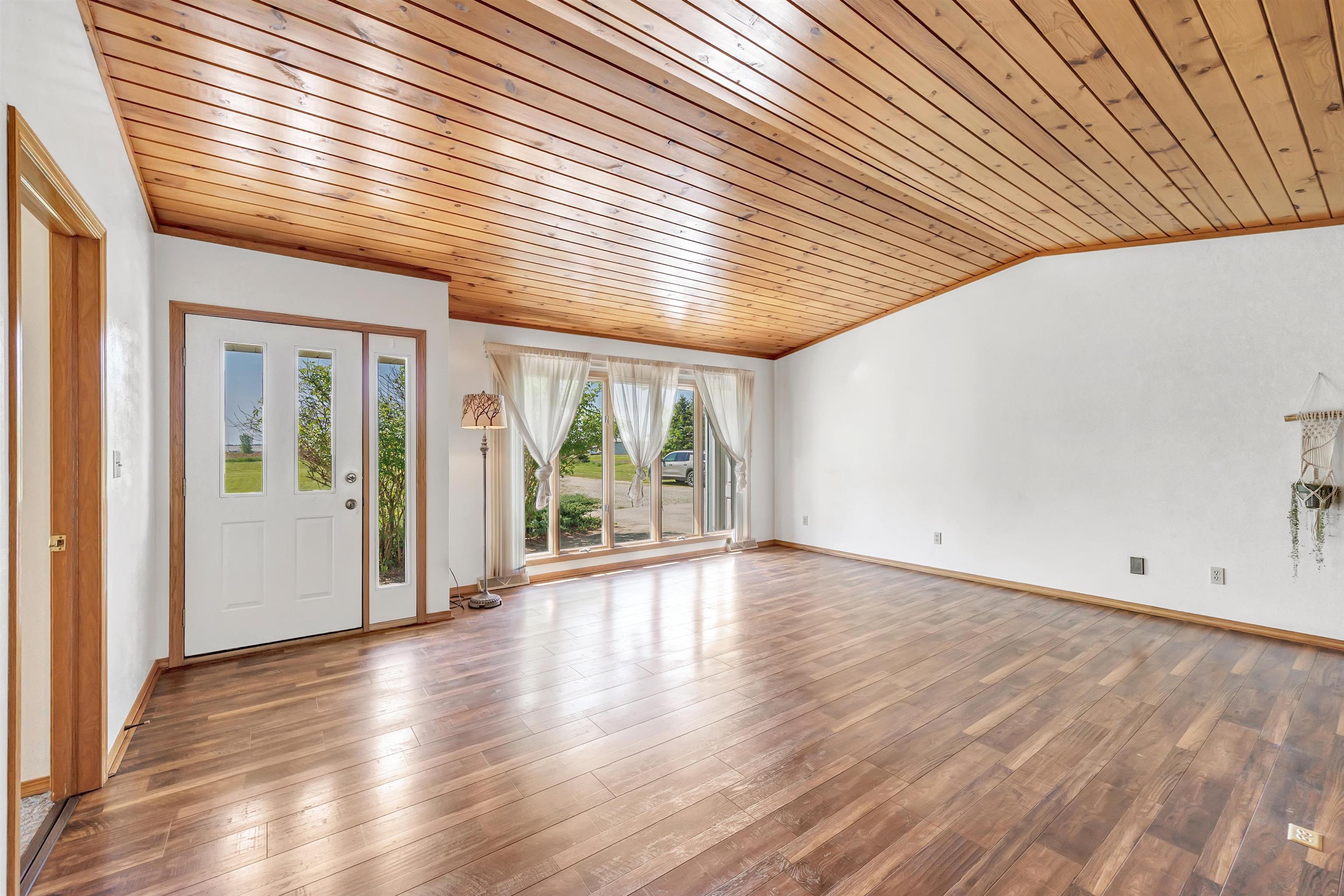 5397 Algoma Road New Franken, WI 54229 - Photo 5 of 59
