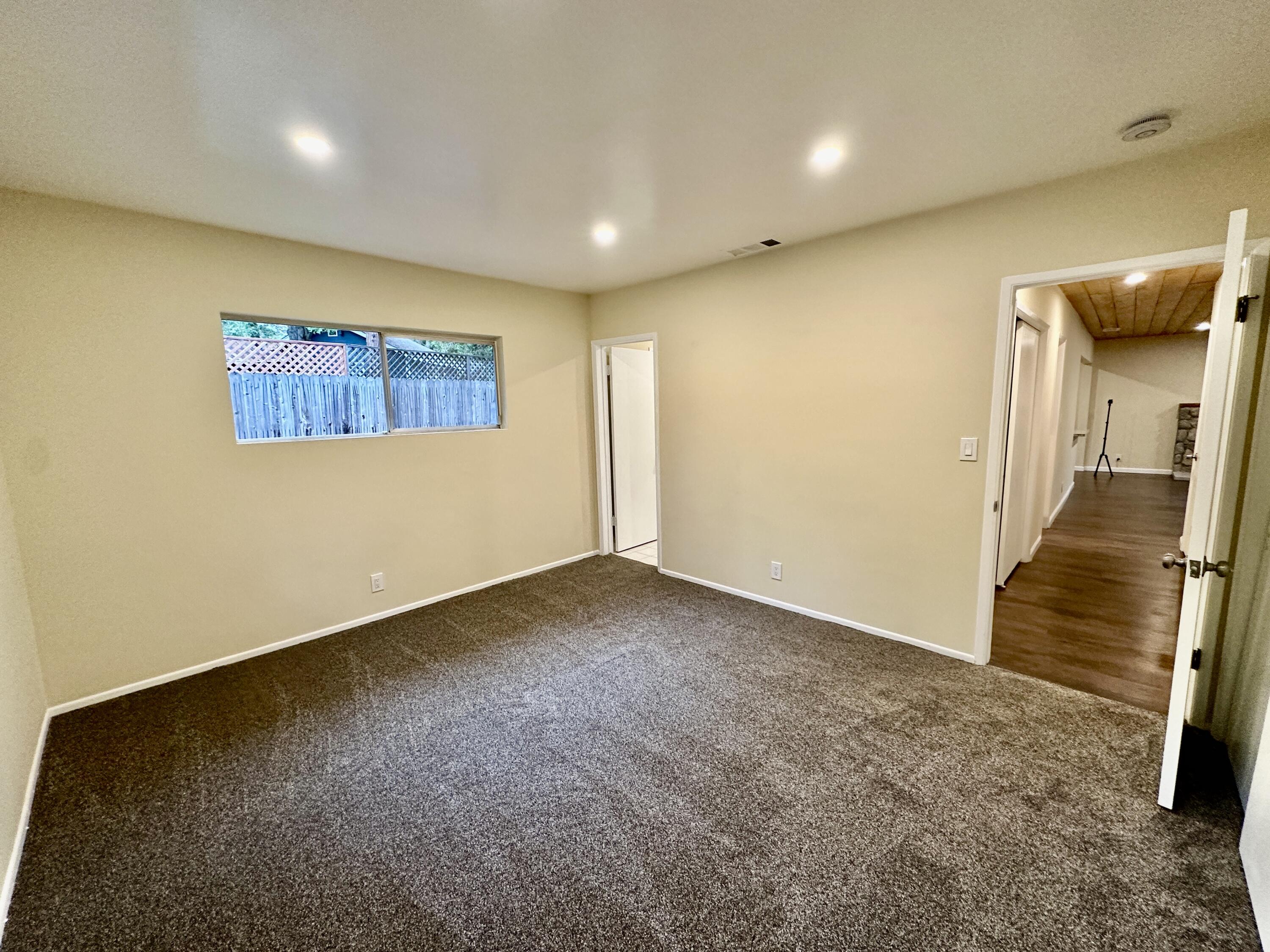 25340 Marion Ridge Drive Idyllwild, CA 92549 - Photo 14 of 31 a view of an empty room
