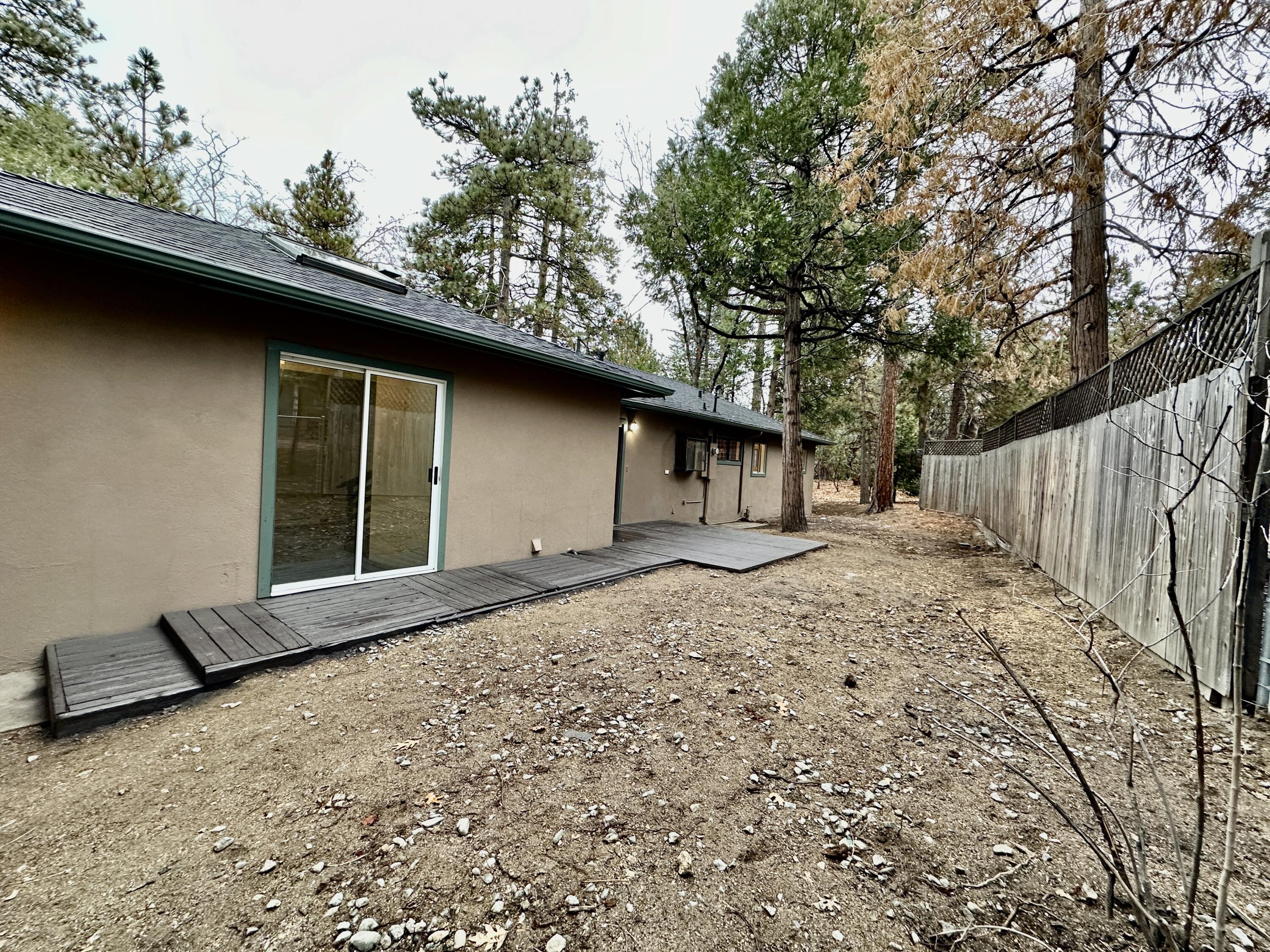 25340 Marion Ridge Drive Idyllwild, CA 92549 - Photo 26 of 31 a view of outdoor space and yard
