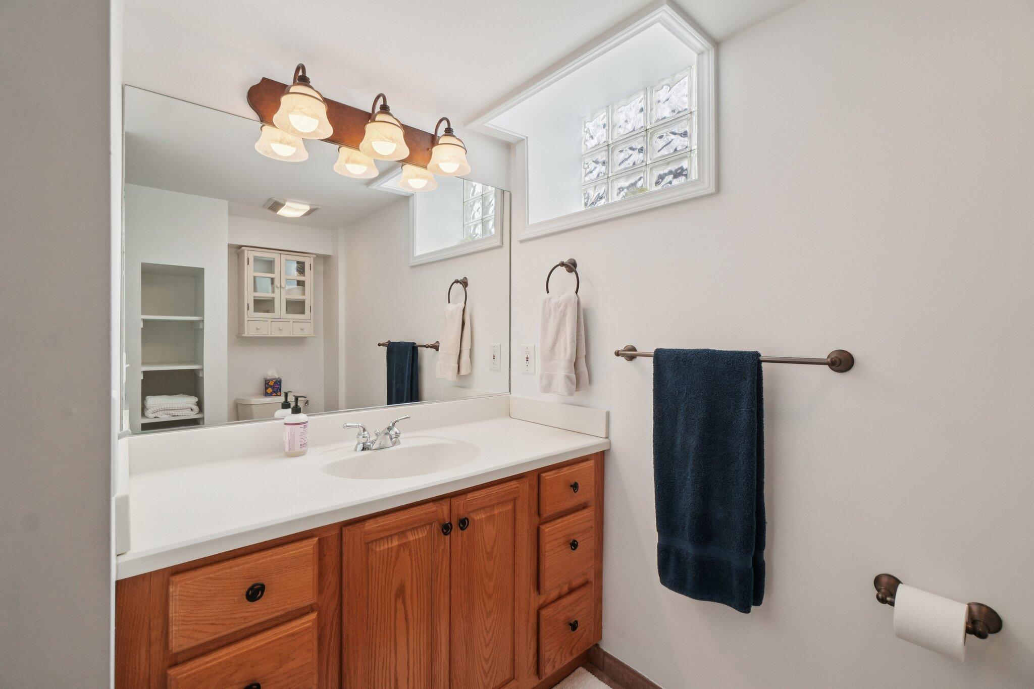 2445 Dorchester Road Ann Arbor, MI 48104 - Photo 23 of 32 25-web-or-mls-Dorchester Rd-S1701-025