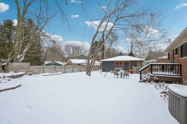 $595,000 | 2445 Dorchester Road, Ann Arbor, MI 48104