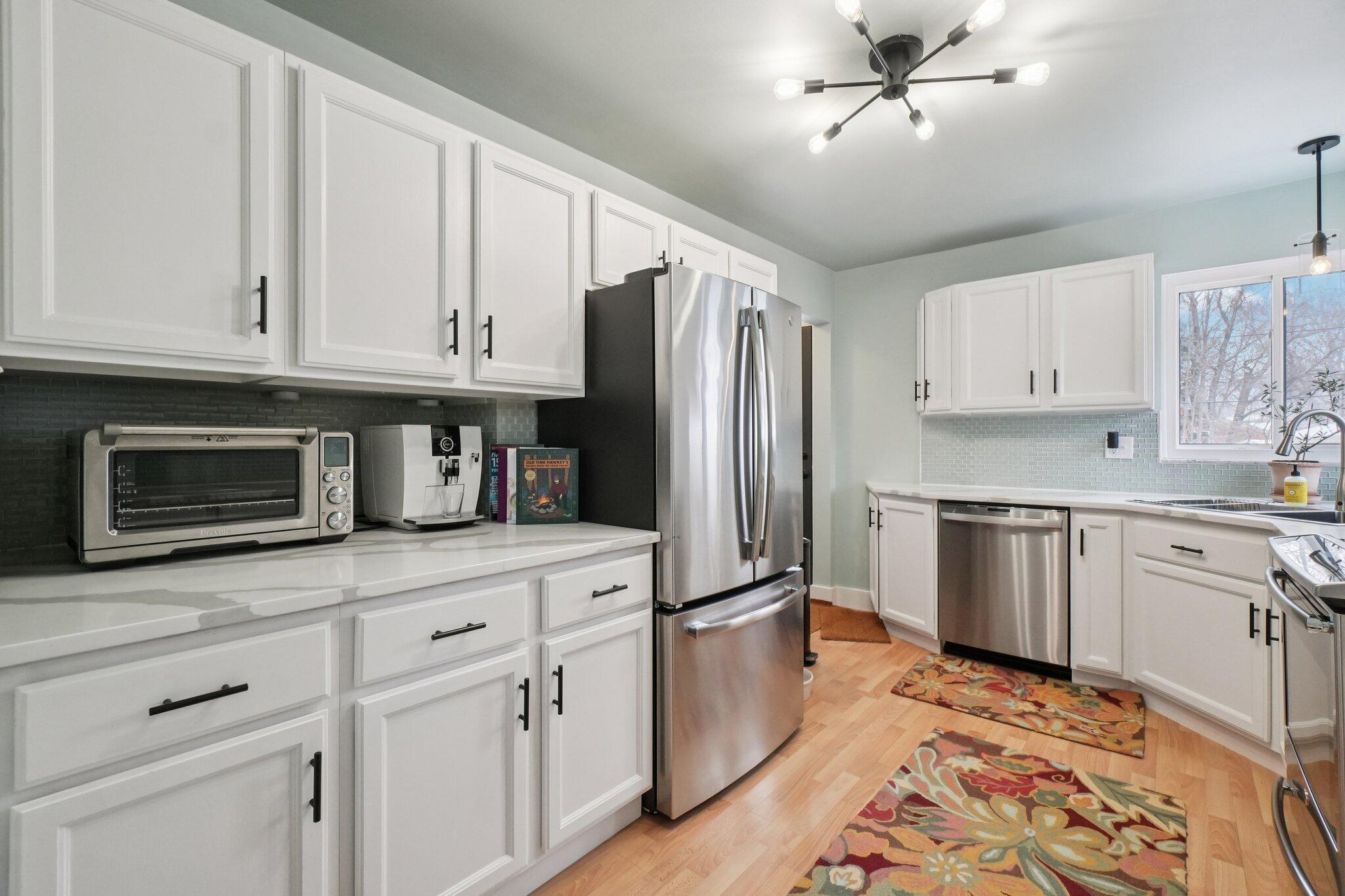 2445 Dorchester Road Ann Arbor, MI 48104 - Photo 7 of 32 9-web-or-mls-Dorchester Rd-S1701-009