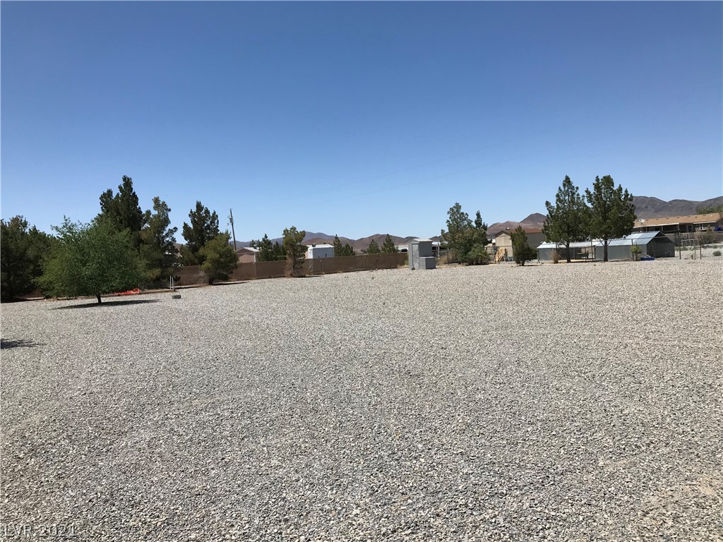 4260 Maple Road Pahrump, NV 89048 - Photo 4 of 22