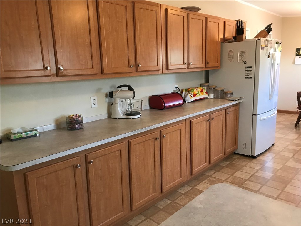 4260 Maple Road Pahrump, NV 89048 - Photo 8 of 22