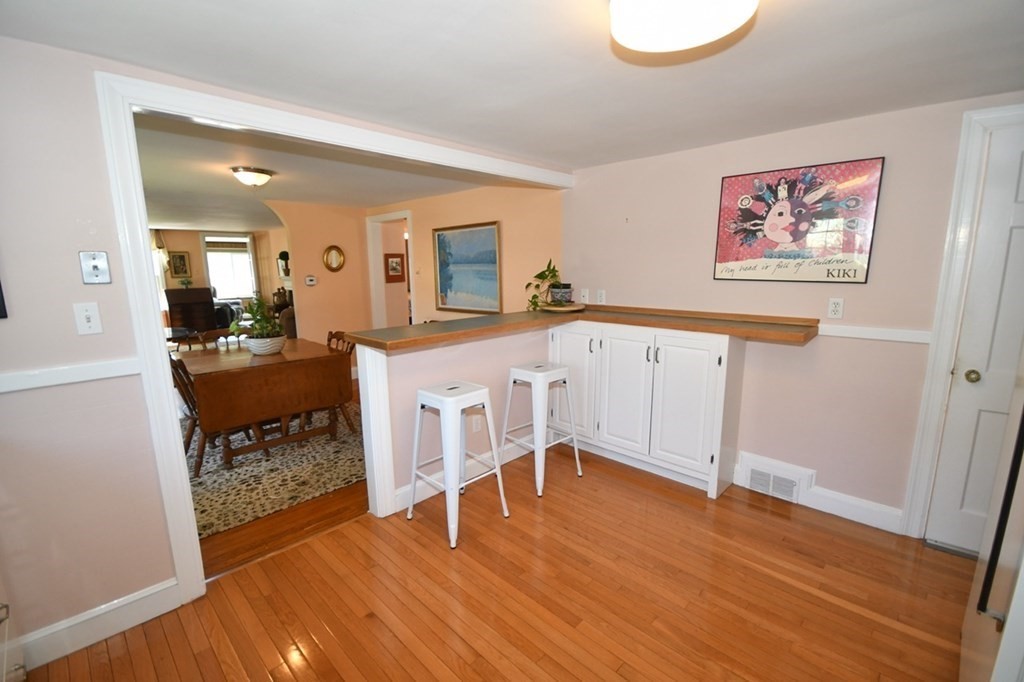 5 Virginia Road Andover, MA 01810 - Photo 5 of 34 Gallery Image 5
